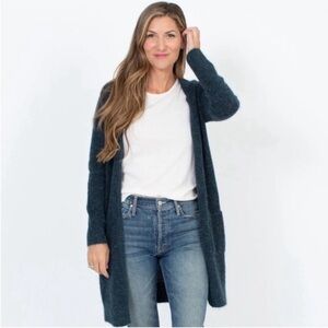 Green long sleeve fuzzy cardigan open front soft sweater